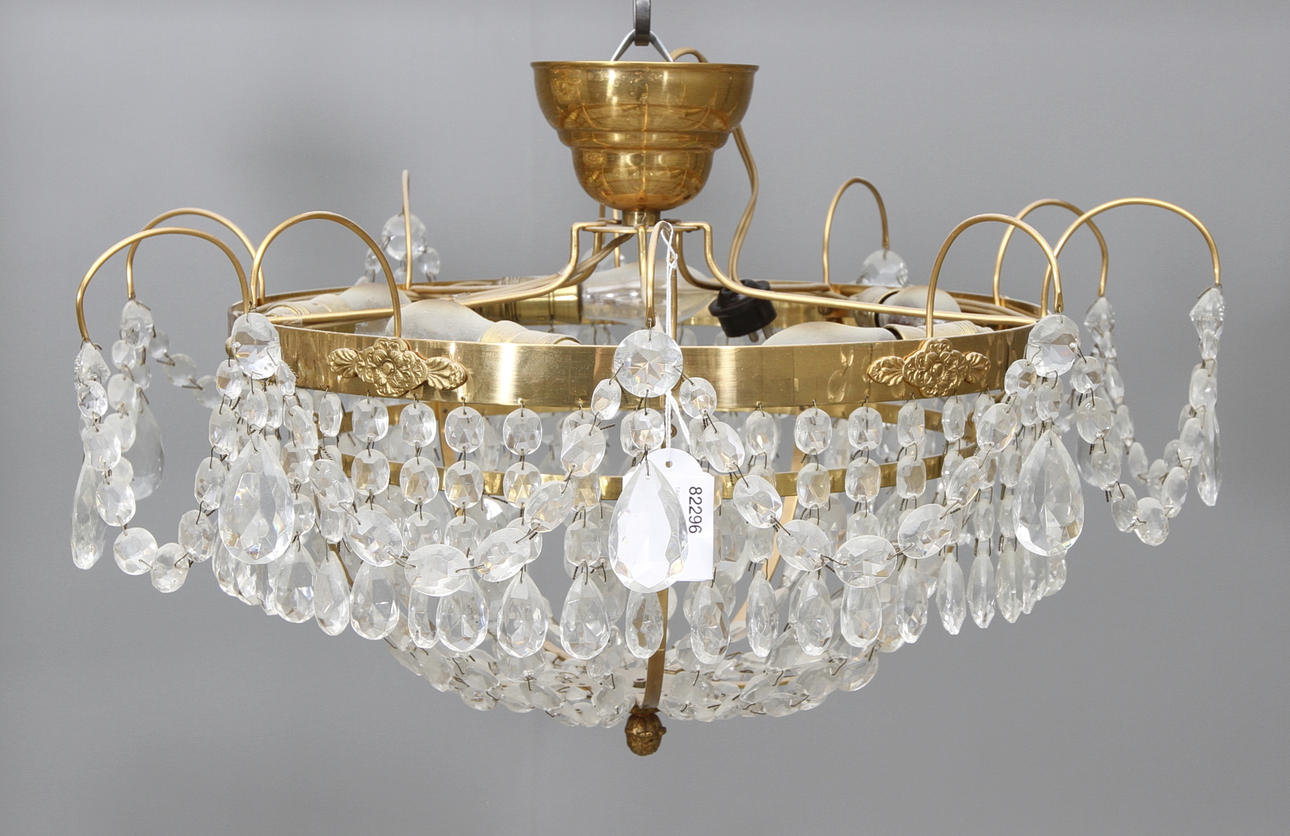 TAKLAMPA MED PRISMOR, plafondmodell 1900 tal.