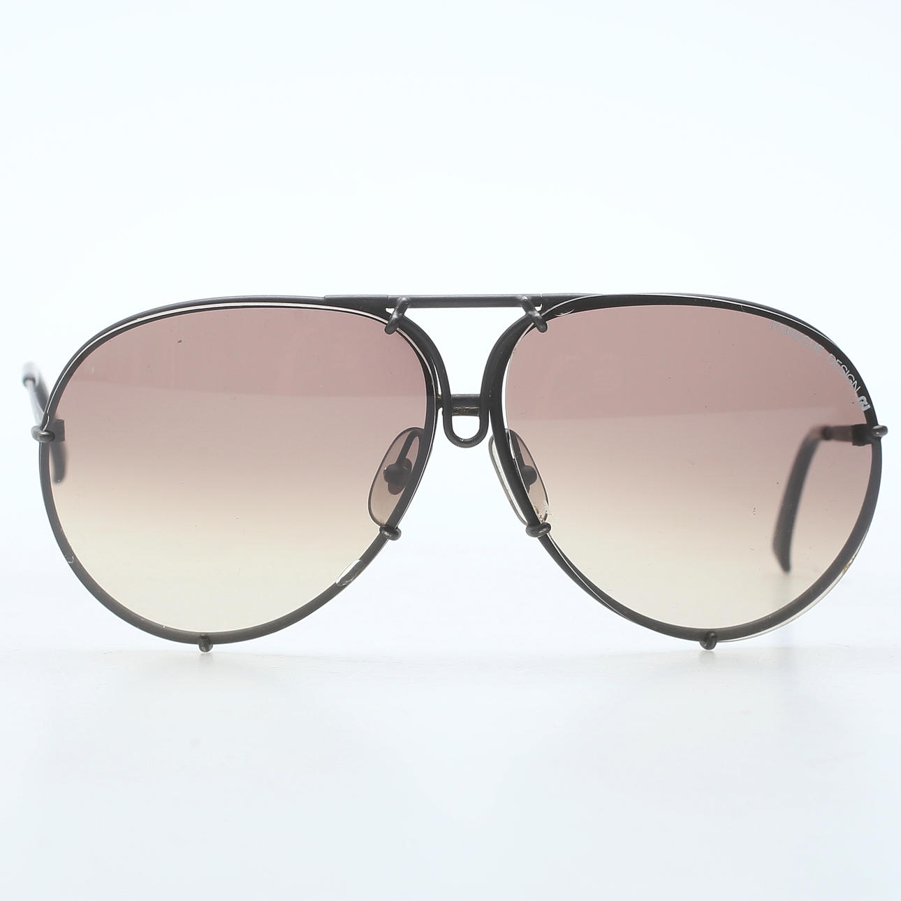 SOLGLASÖGON, Porsche Design.