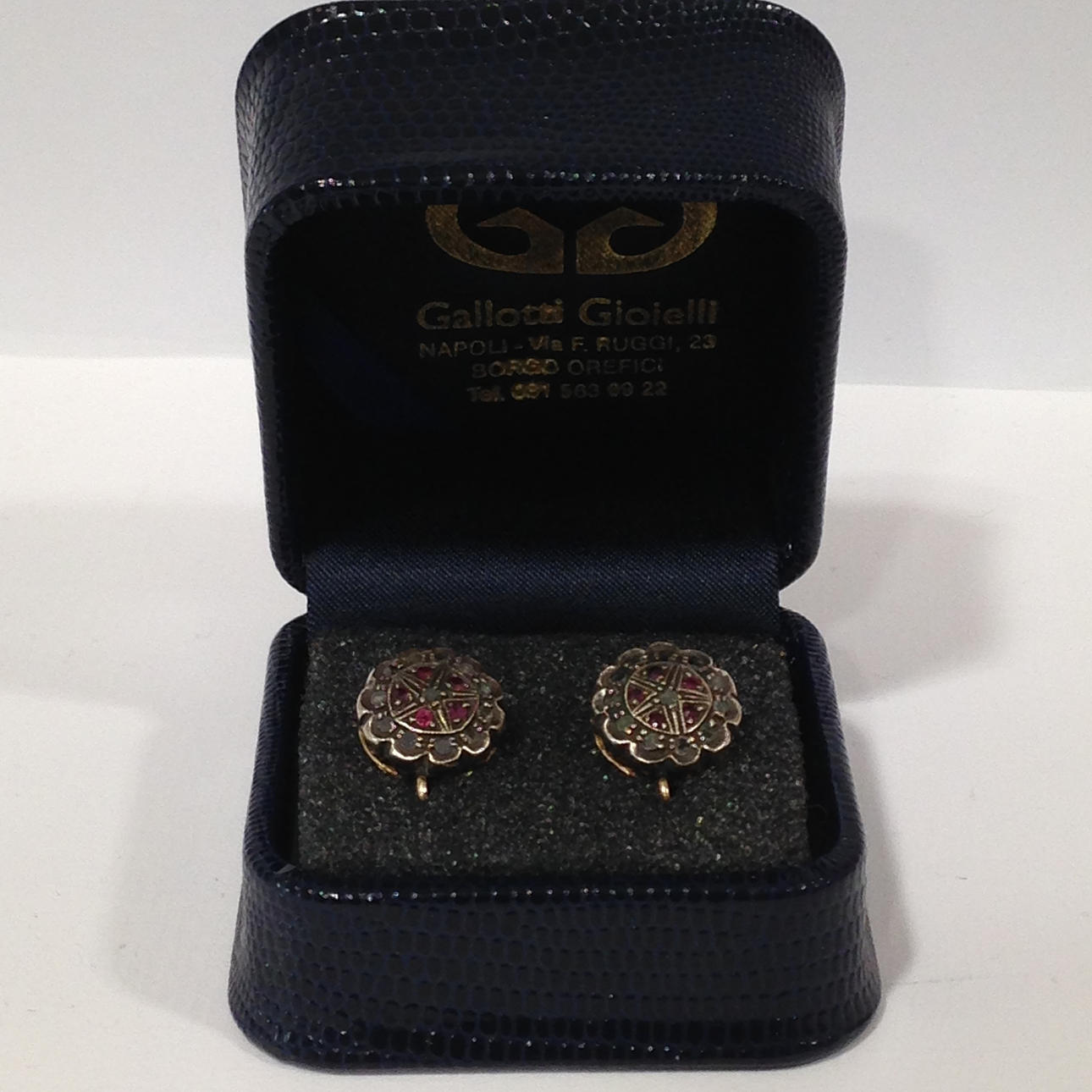 GOTISKA ITALIENSKA GULDÖRHÄNGEN.