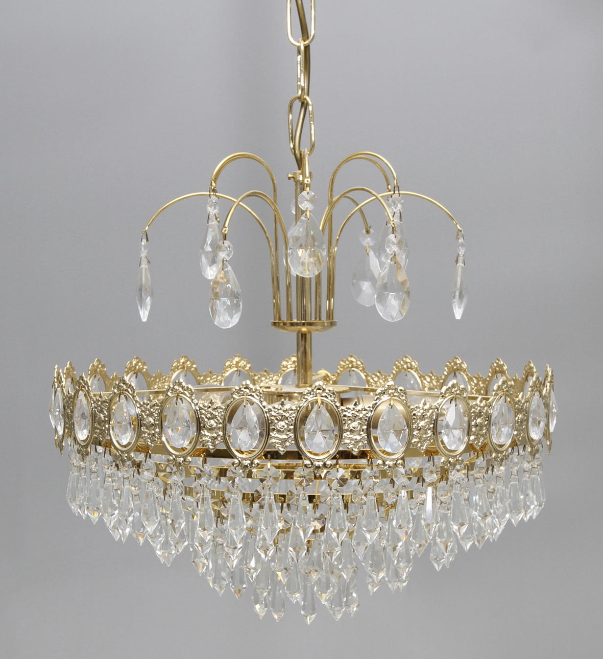 TAKLAMPA med prismor 1900-talets slut.