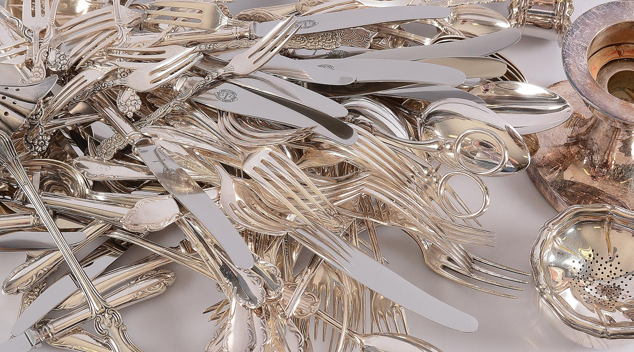 PARTI NYSILVERFÖREMÅL, 1900-tal.