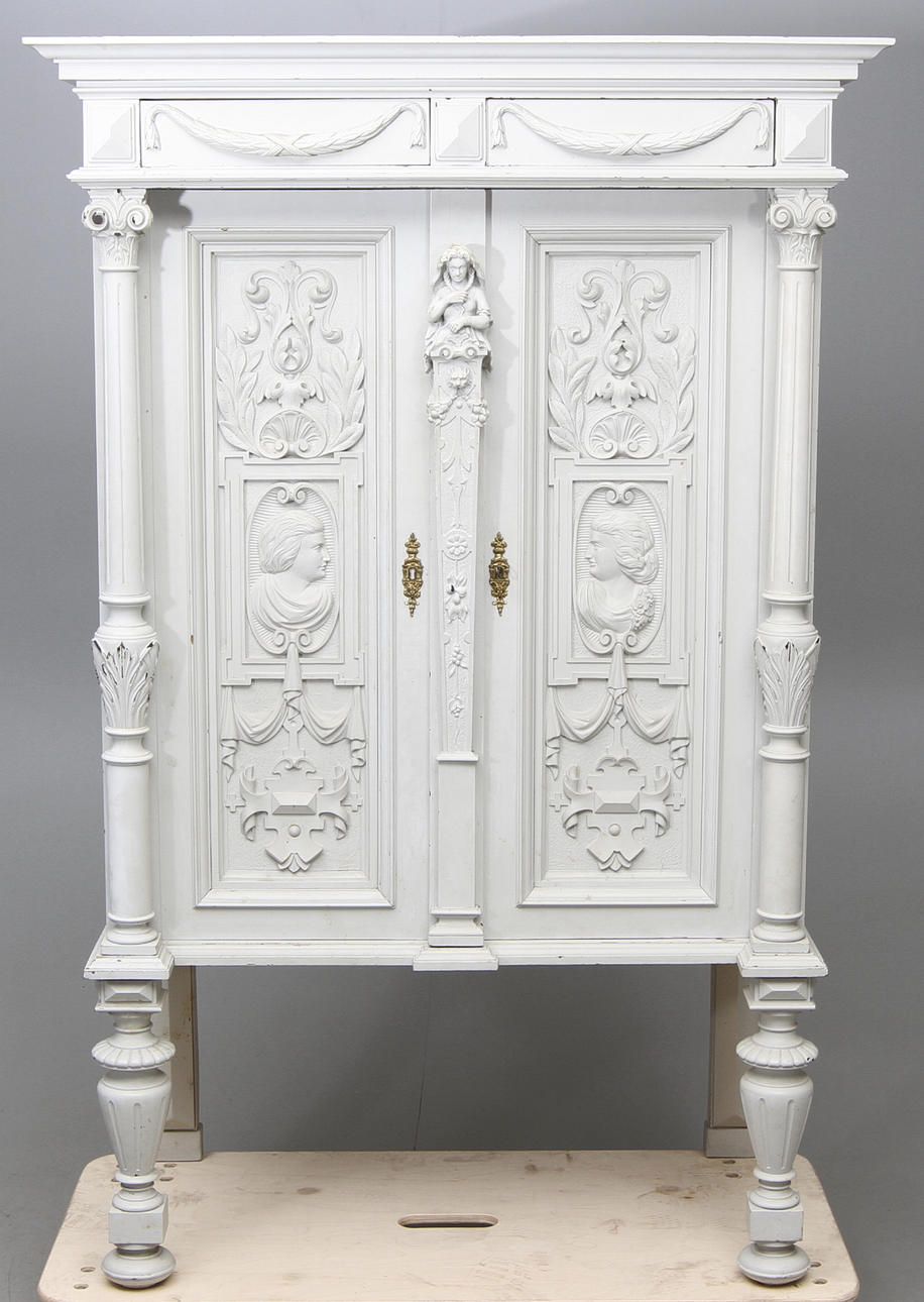 SKÅP, nyrenässans, sekelskiftet 1800/1900.