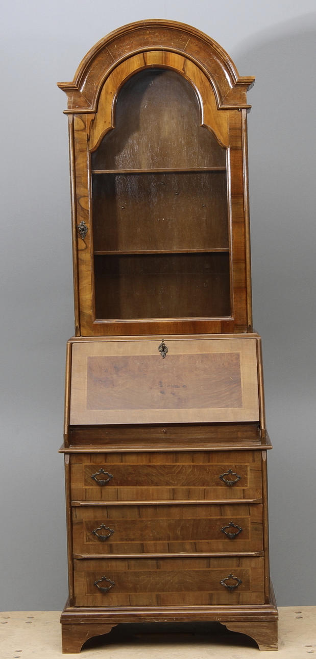 SKRIVSKÅP med VITRIN, 1900 tal.