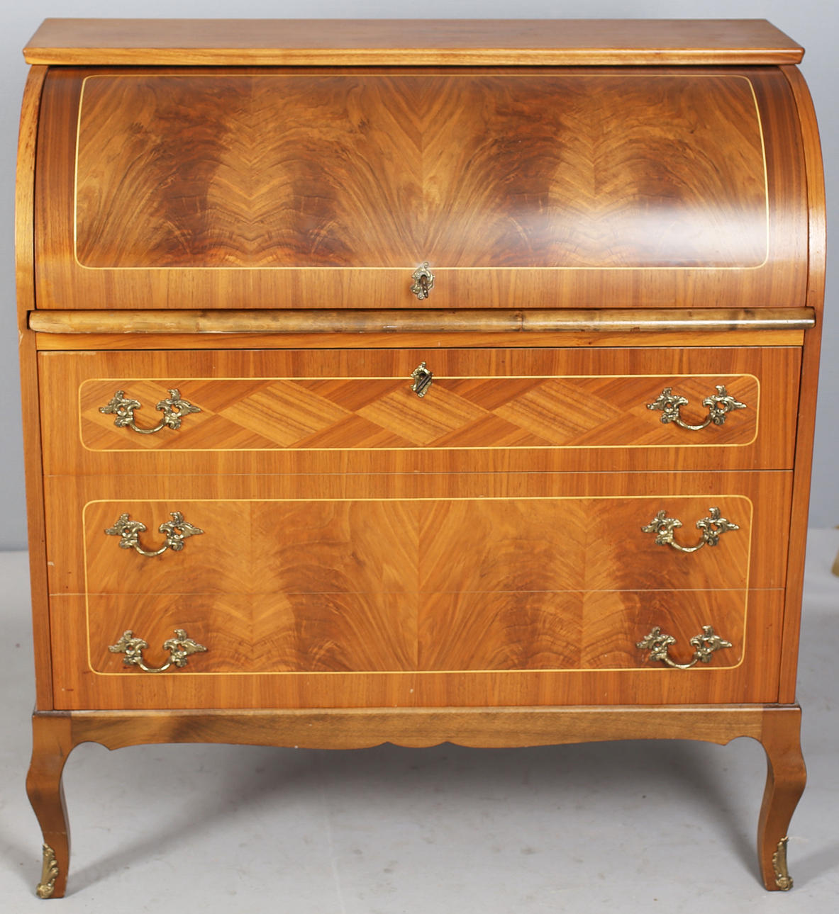 SKRIVBYRÅ MED RULLKLAFF, 1900-talets andra hälft.