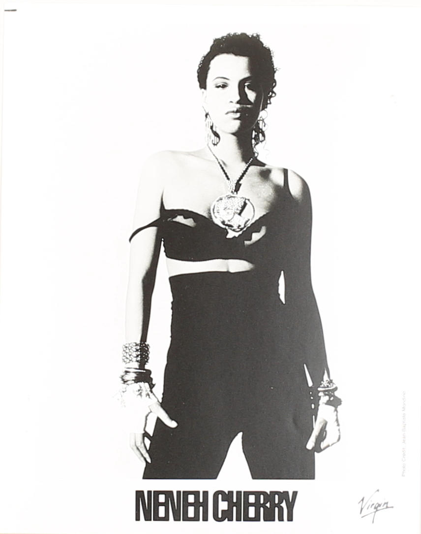 JEAN-BAPTISTE MONDINO. Neneh Cherry. Fotografi. Osignerad.