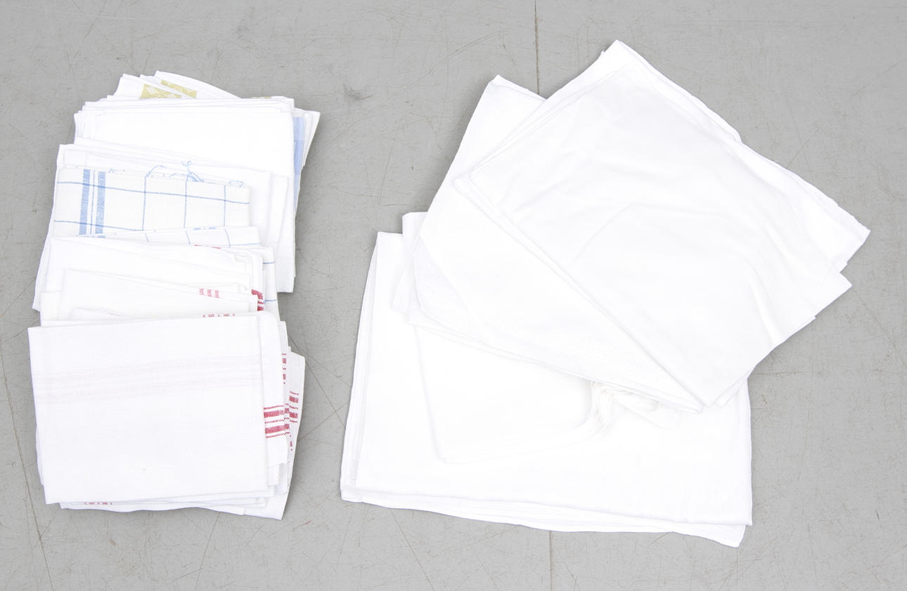 DUKAR och HANDDUKAR 1900-tal.