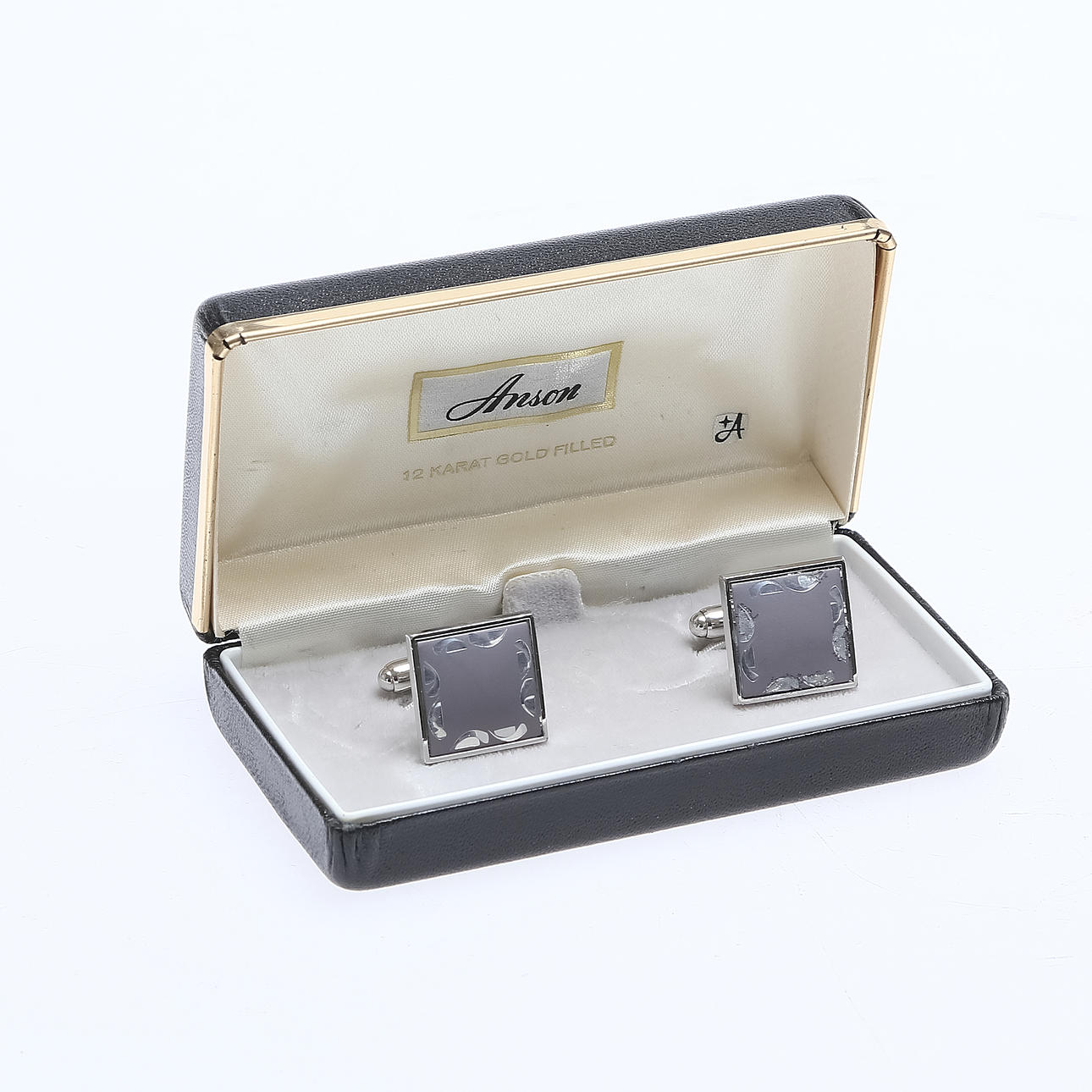 HERRARMBANDSUR, RING, MANSCHETTKNAPPAR.