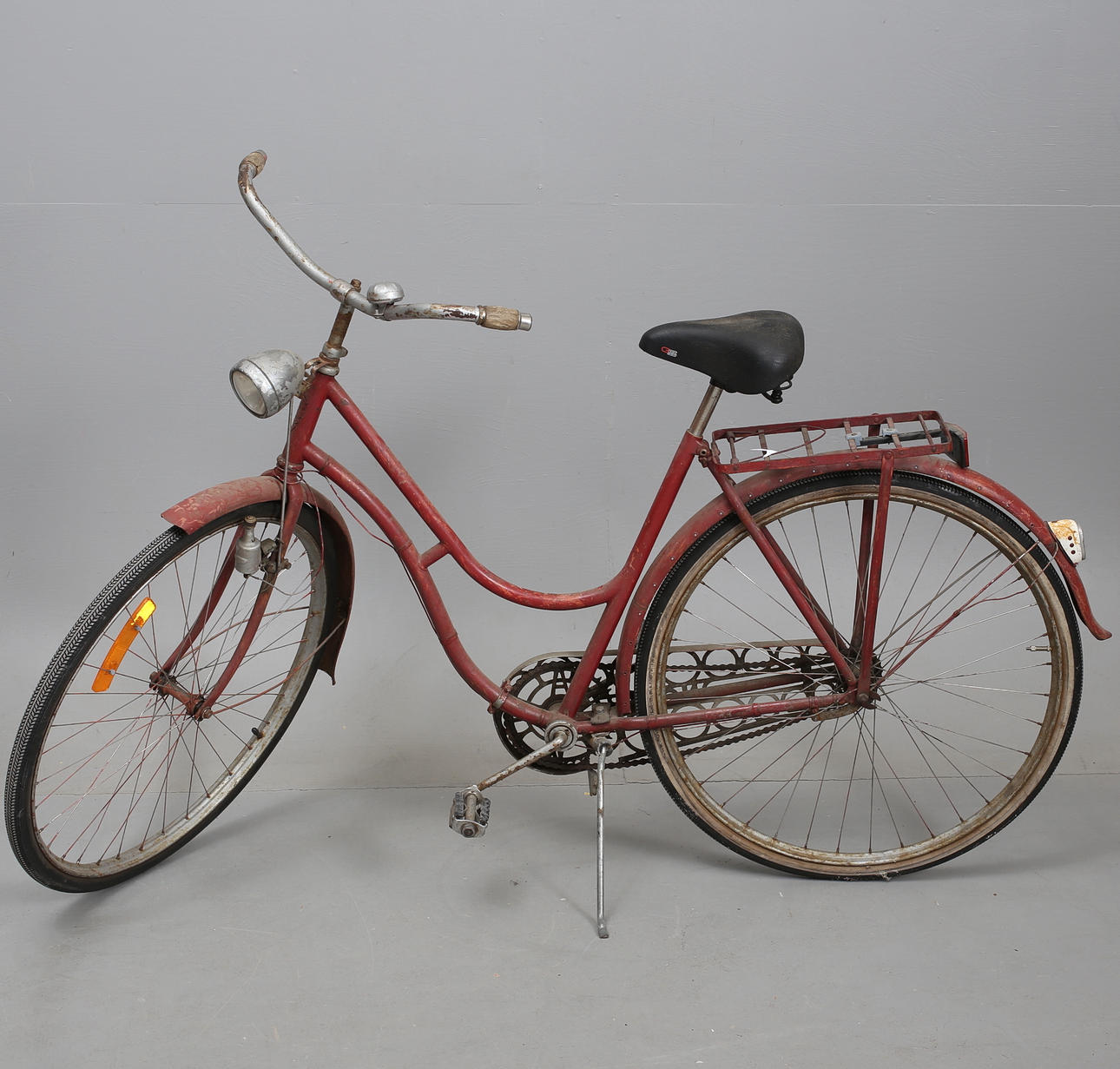 WOMEN'S BICYCLE, antique.