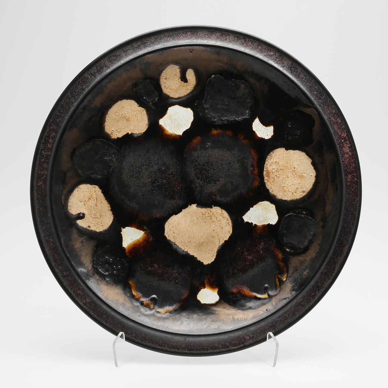 BARRIL, gres esmaltado, firma indescifrable.