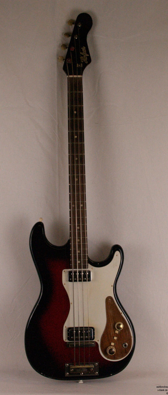 BASGUITAR - HÖFNER, ELEKTRISK BAS, 1960'ERNE.