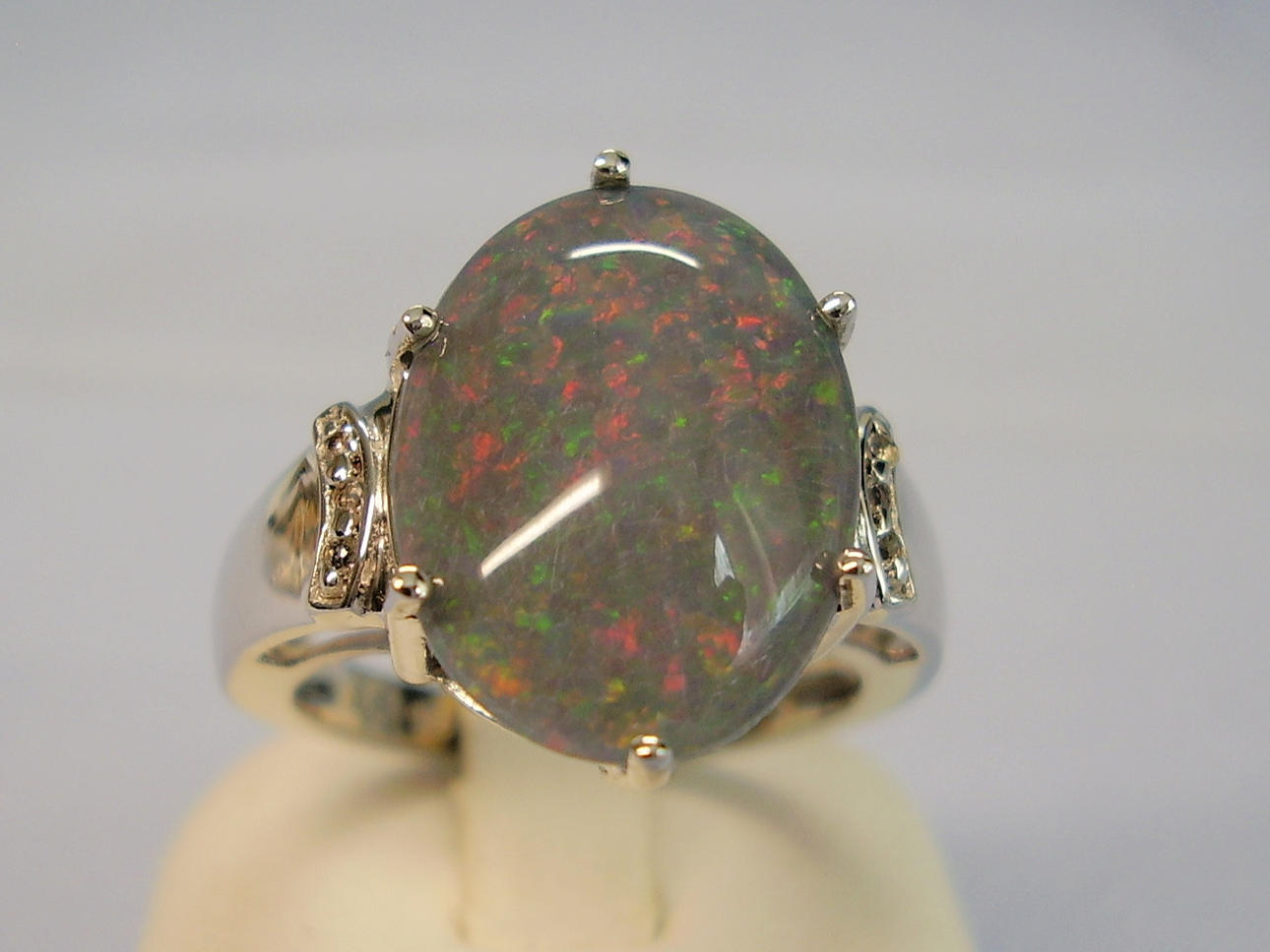 OPAL RING Australsk OPAL 7 ct.