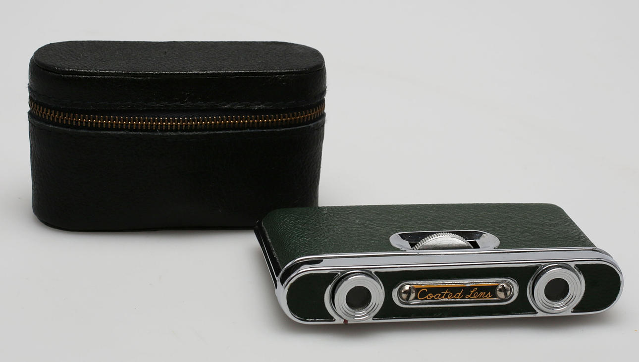 TEATERKIKARE, 2 st, 1900-talets andra hälft.