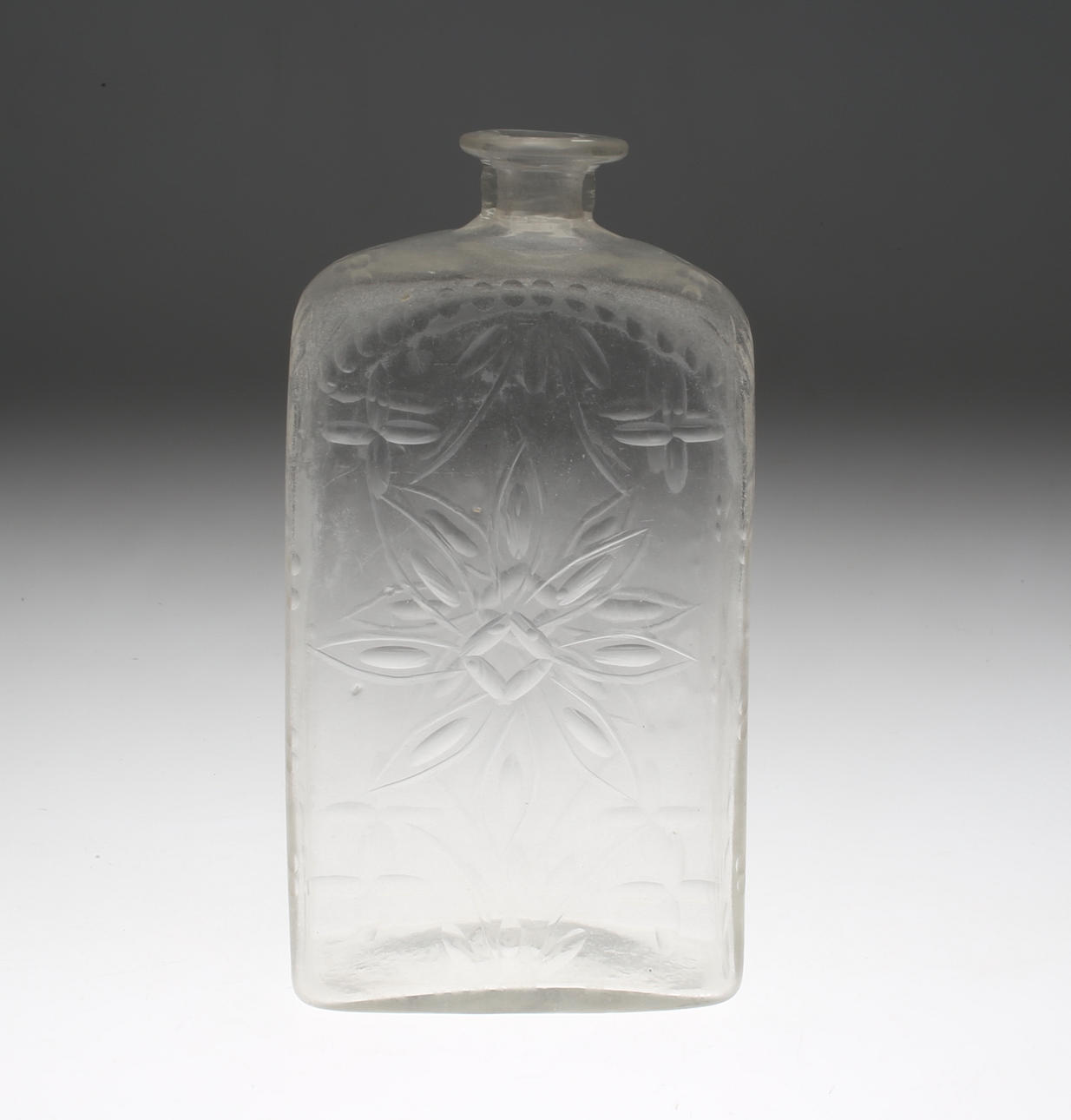 BOTELLA, vidrio, primera mitad del siglo XIX.