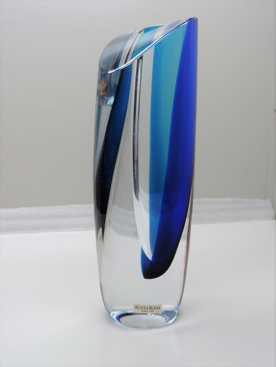 GÖRAN WÄRFF. Signed vase 