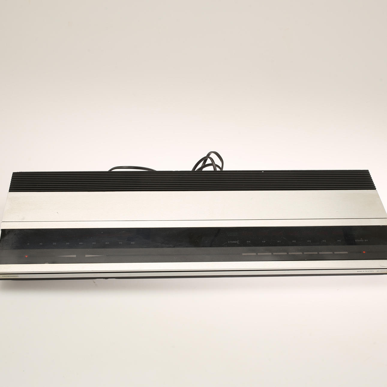 AMPLIFIER / RECEIVER, Bang Olufsen, Beomaster 2000.
