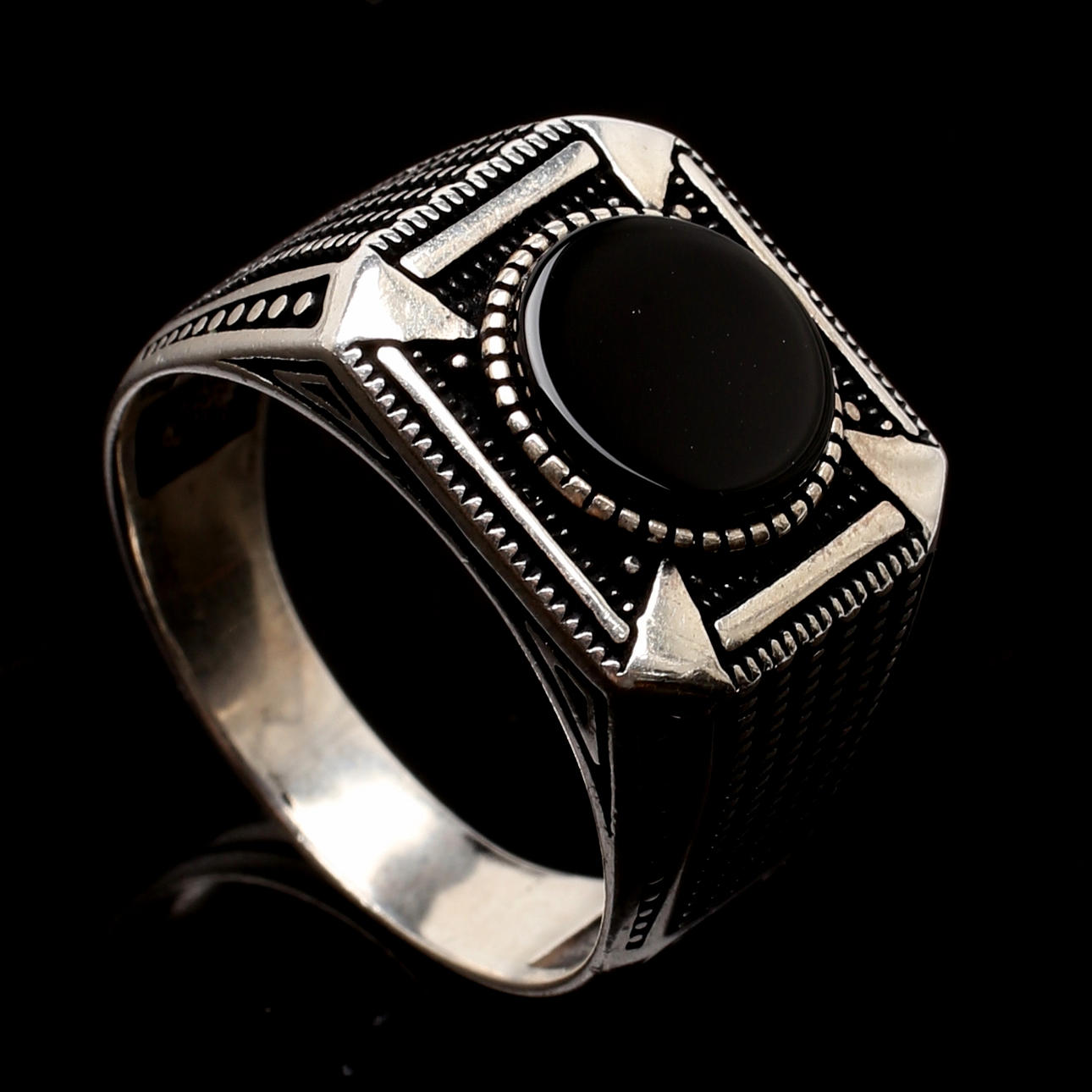 RING, Silber, Obsidian.