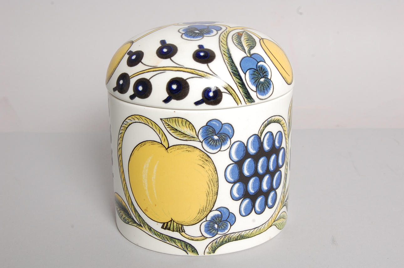 SKÅL, med lock, " Paratiisi " Birger Kaipiainen.