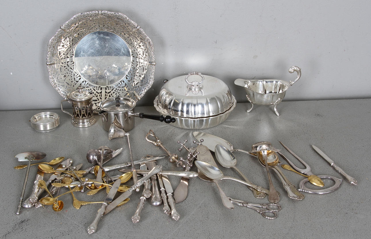 NYSILVERFÖREMÅL, 1900-tal.