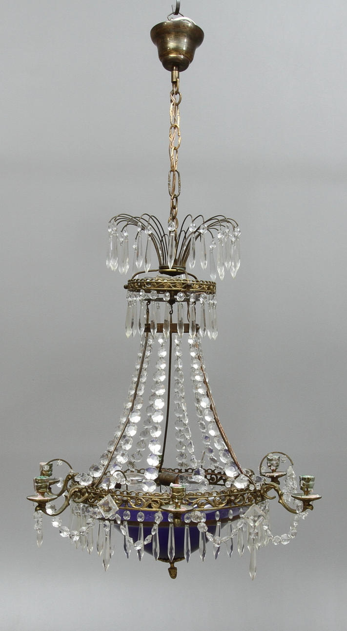 LJUSKRONA med blå glasskål, gustaviansk stil, 1900-tal.