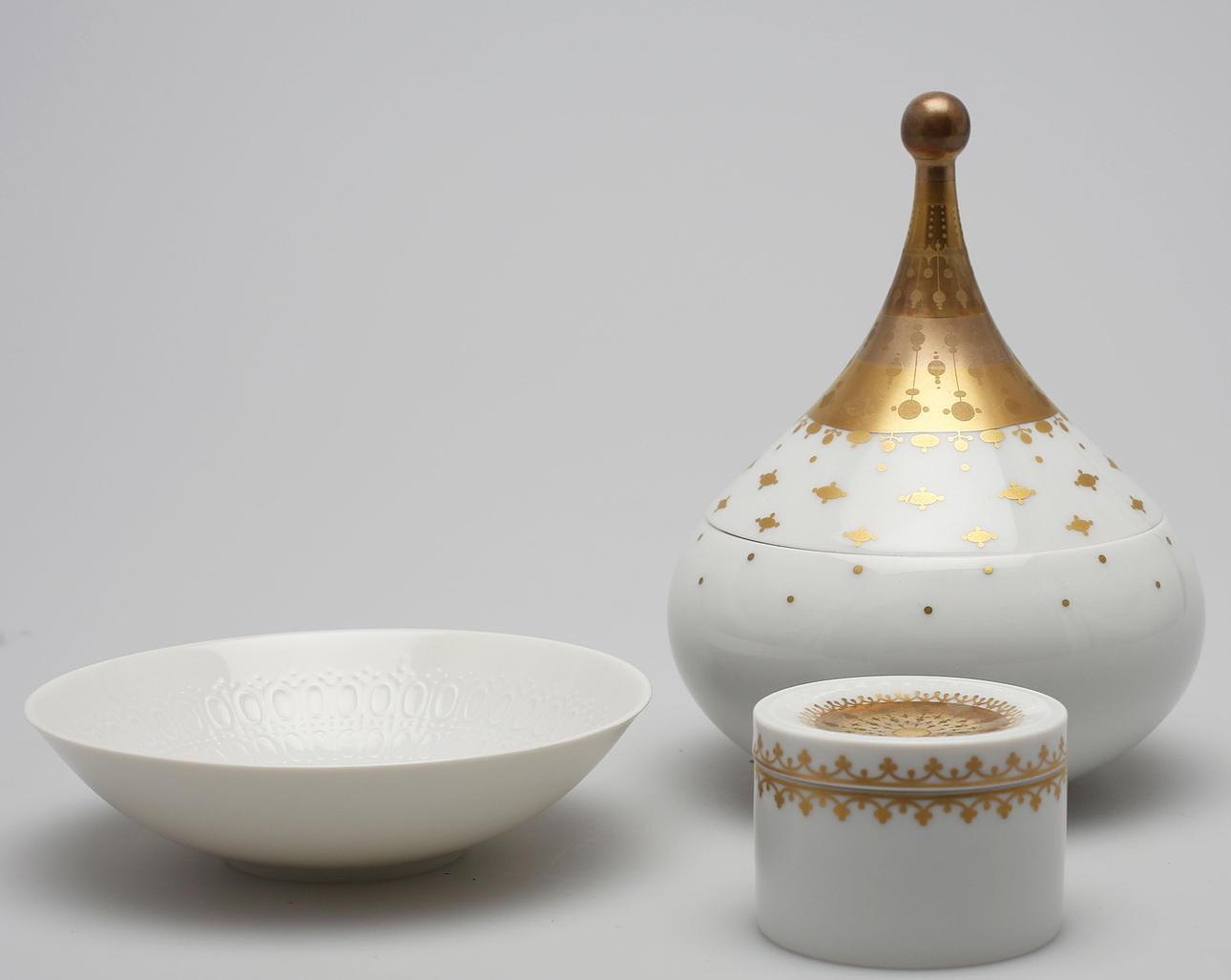SKÅL MED LOCK, FAT SAMT LOCKDOSA, 3 delar, porslin, Björn Winblad, Rosenthal Studio Line.