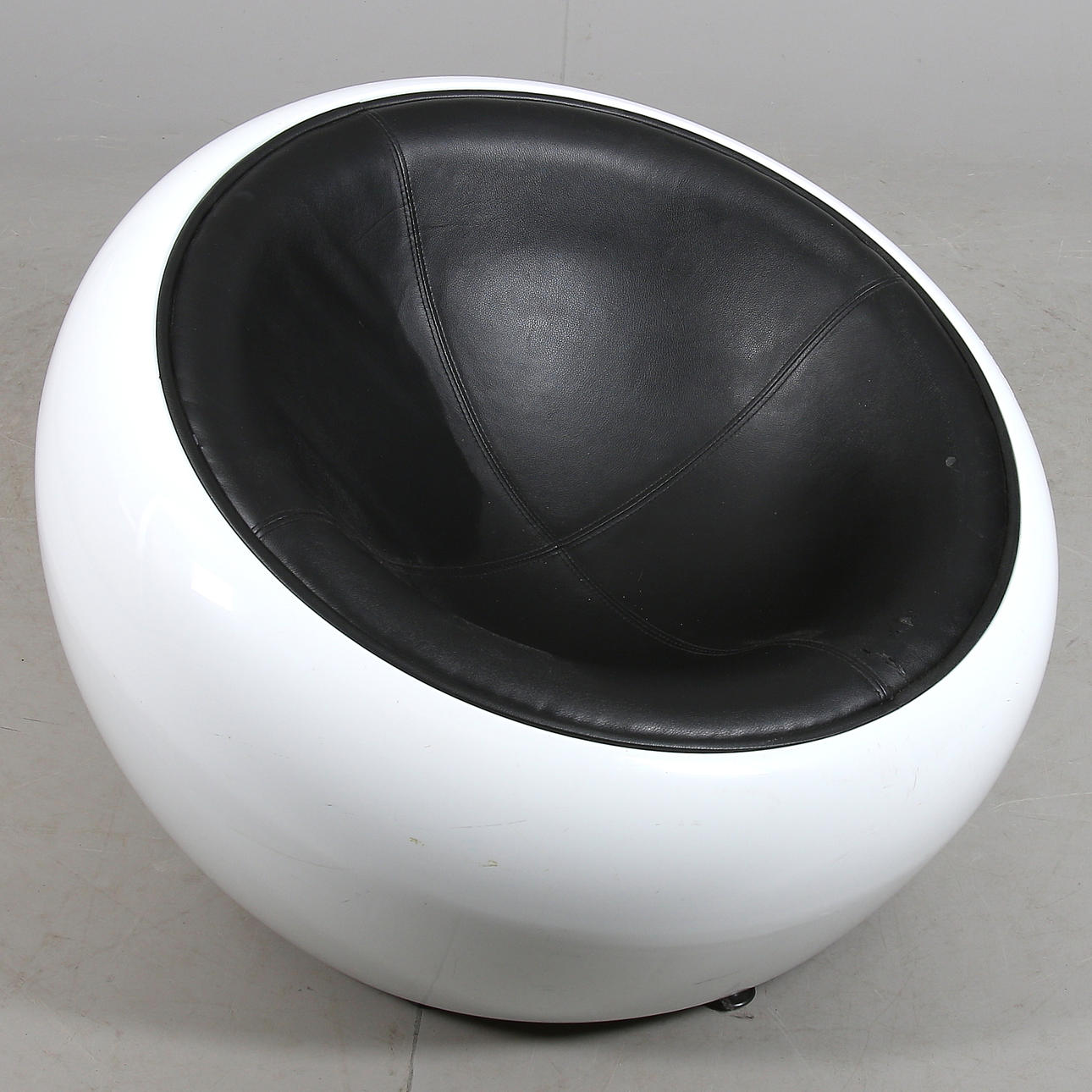 FÅTÖLJ, plast, konstläder, 2000-tal.