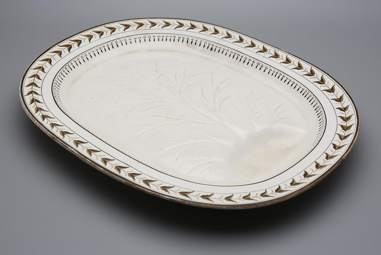 FISKFAT, porslin, 1800-tal.