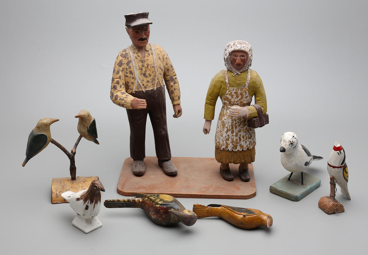 SKULPTURER, trä, 7 delar.