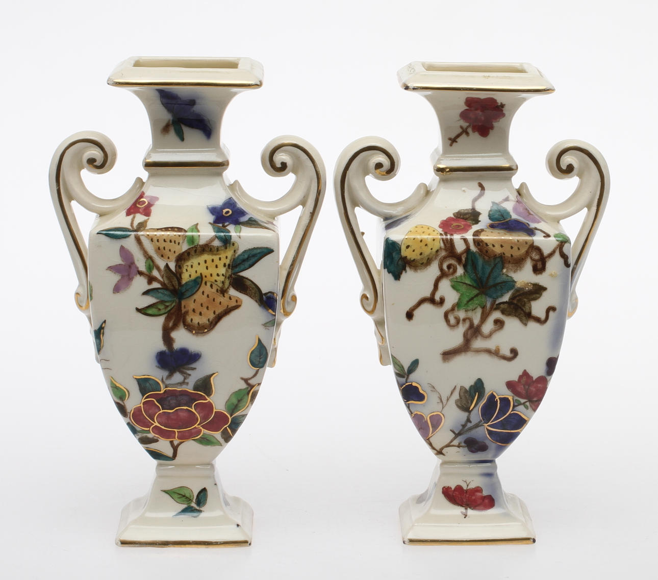 URNOR, 2 st, porslin, Rörstrand, 1900-talets början.