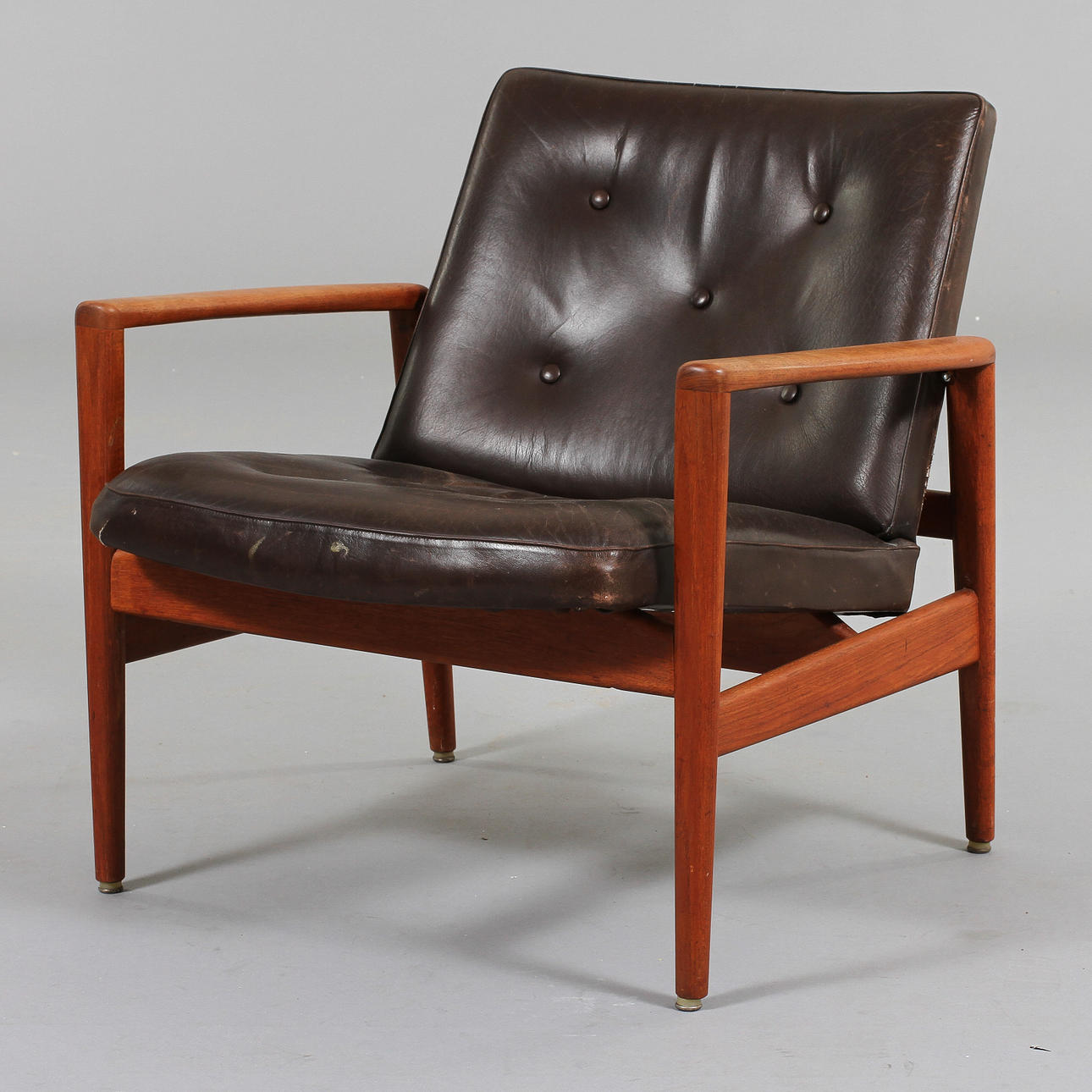 KARMSTOL, teak, troligtvis Danmark, 1900-talets andra hälft.