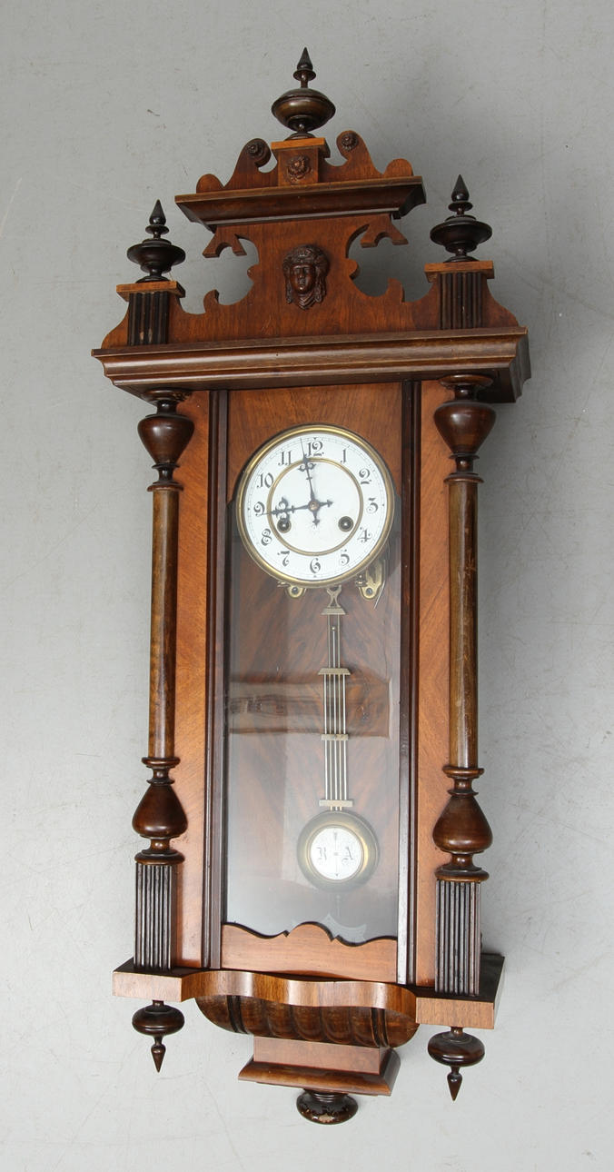 VÄGGUR, Junghans, 1900-talets början.