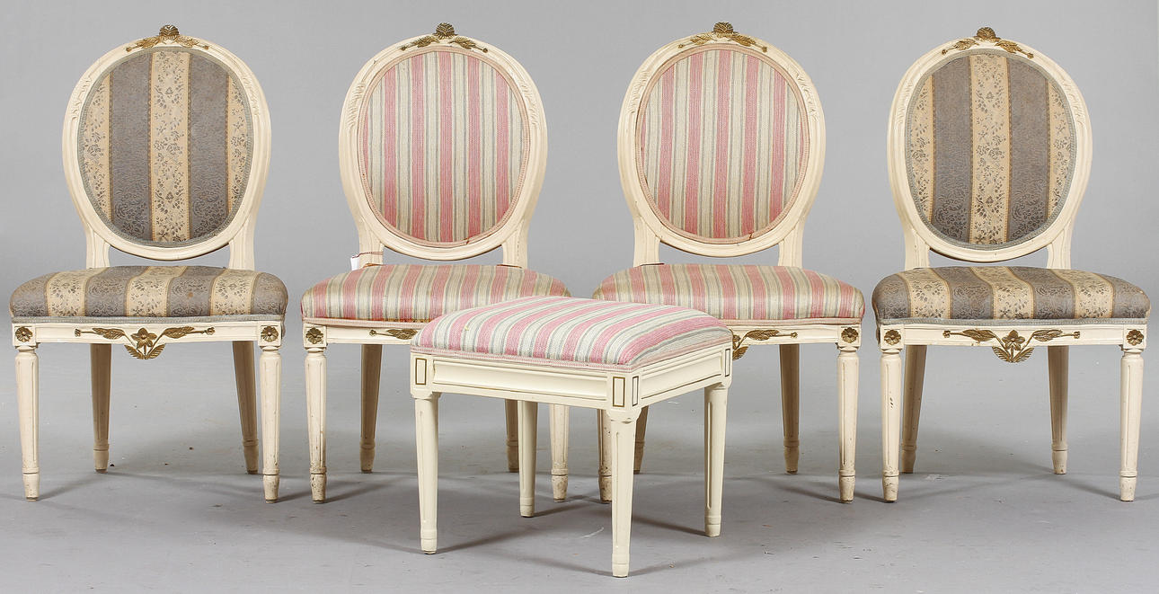 STOLAR, 4 st samt PALL, gustaviansk stil, 1900-tal.