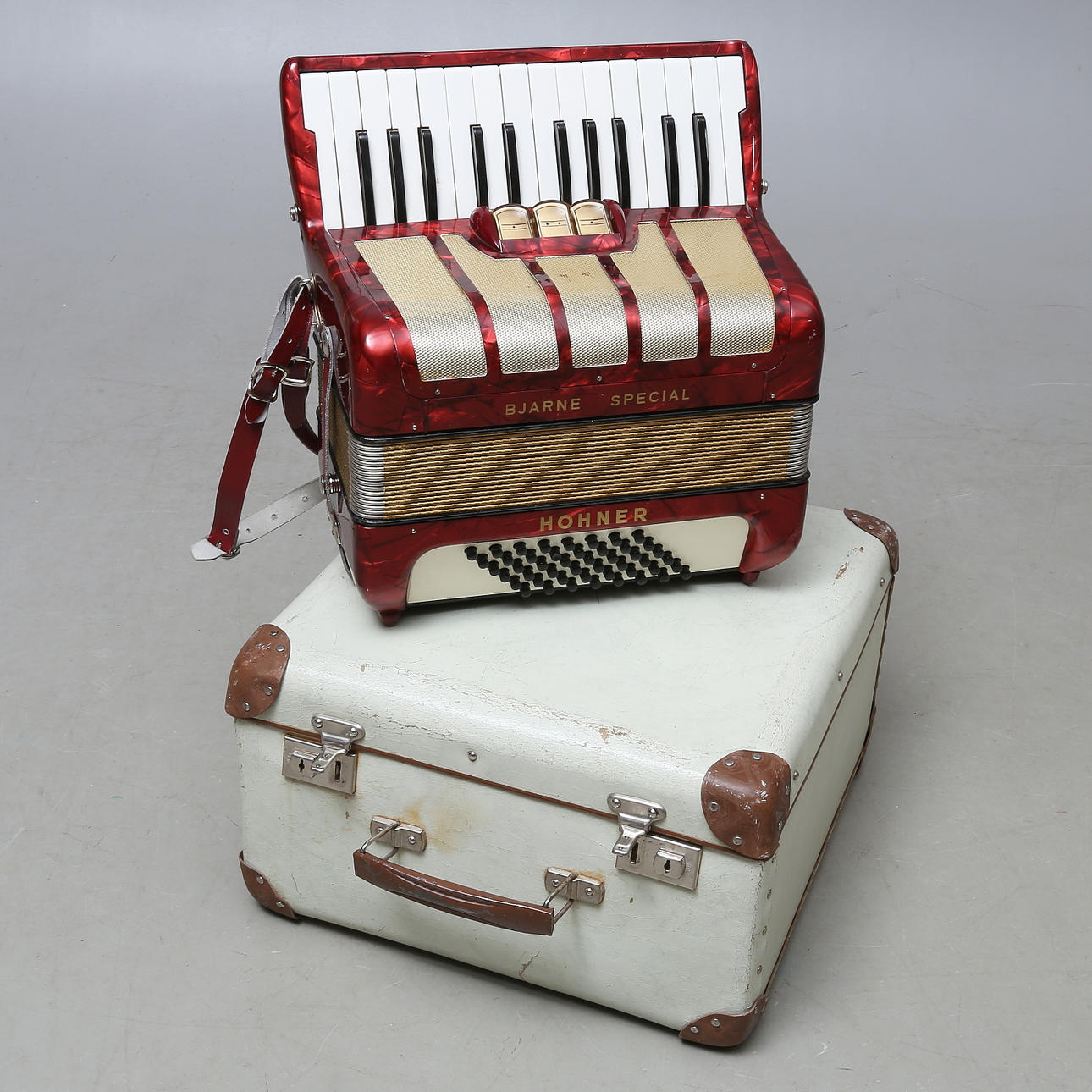 DRAGON, Hohner Bjarnes Special, 1900s.