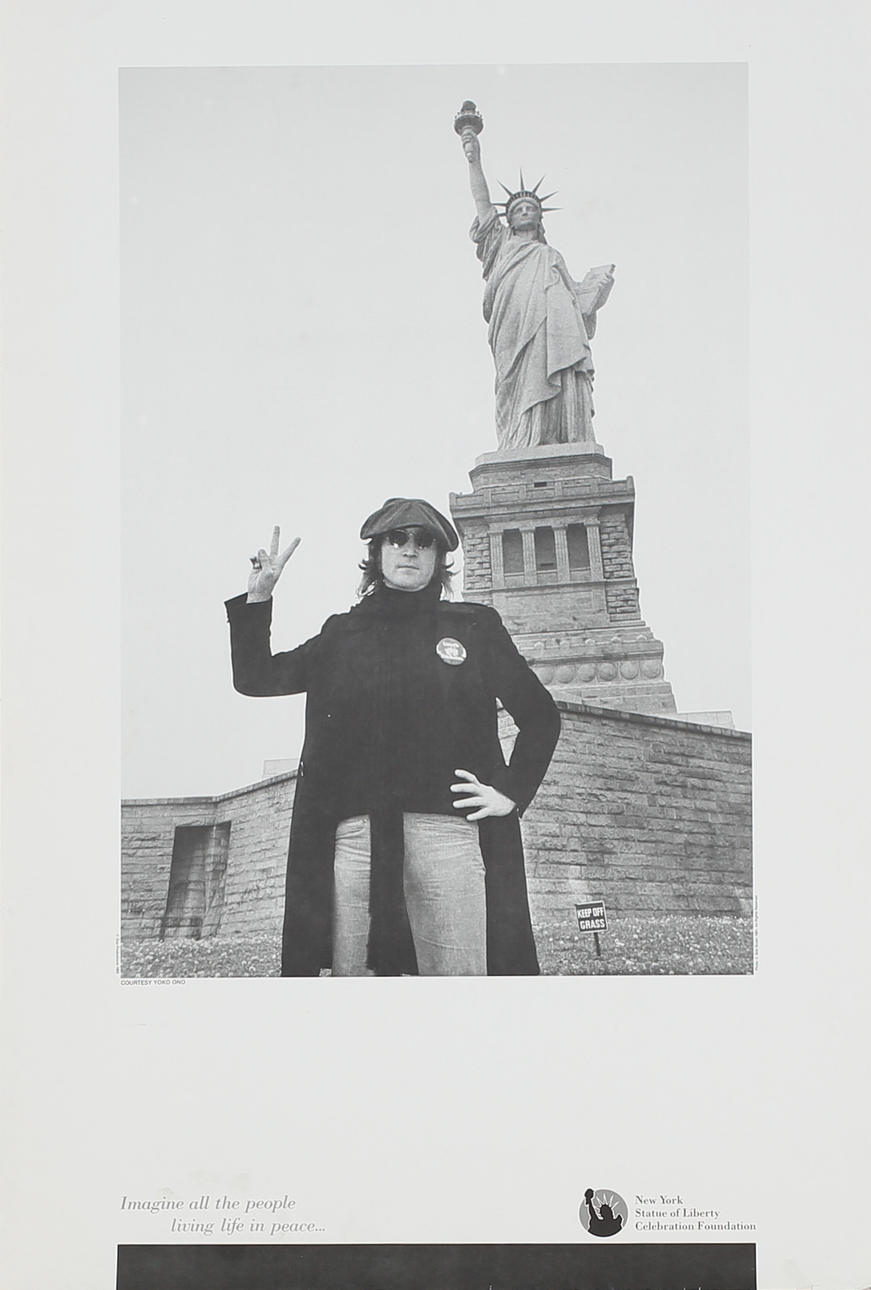 OKÄND FOTOGRAF. John Lennon. Imagine all the people. Fotoprint 1983.