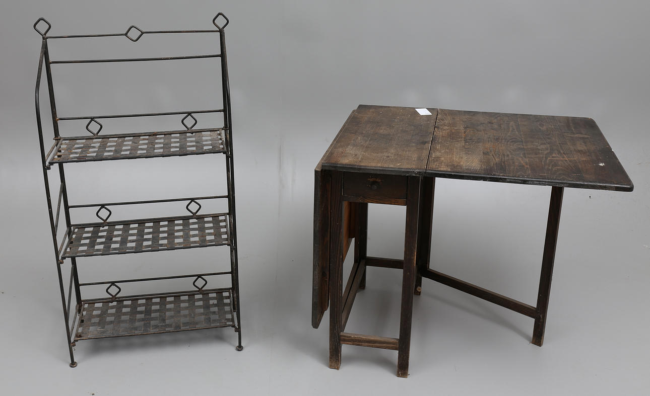 SLAGBORD samt BLOMSTERHYLLA, 1900-tal.