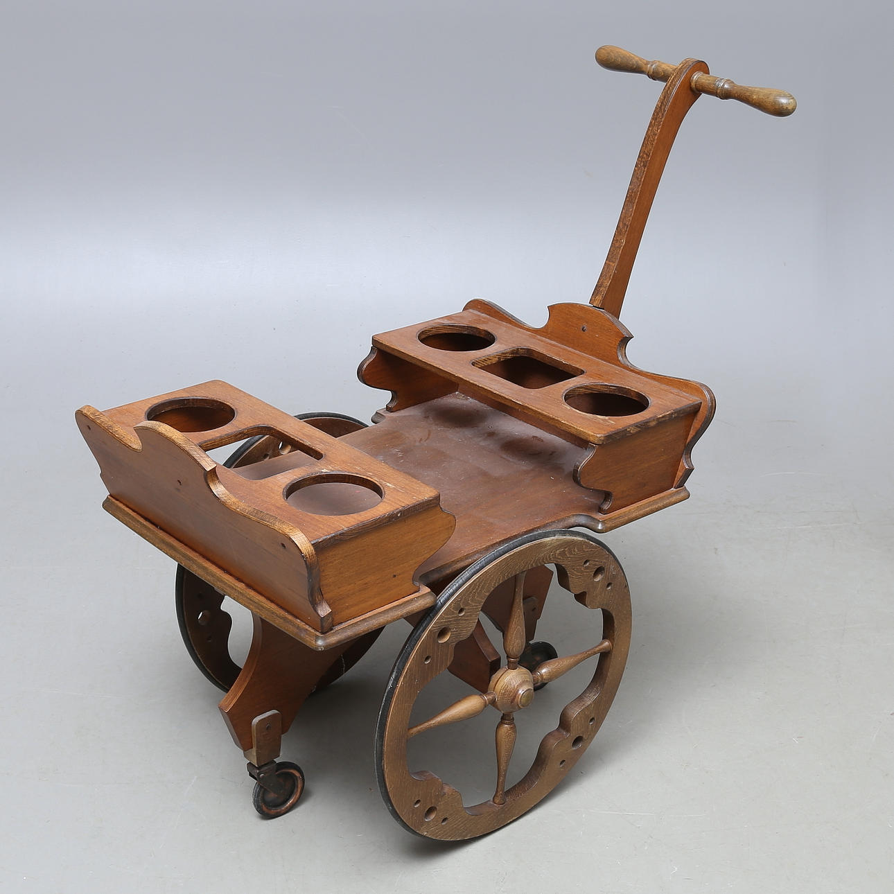 DRINKVAGN, trä, 1900-tal.