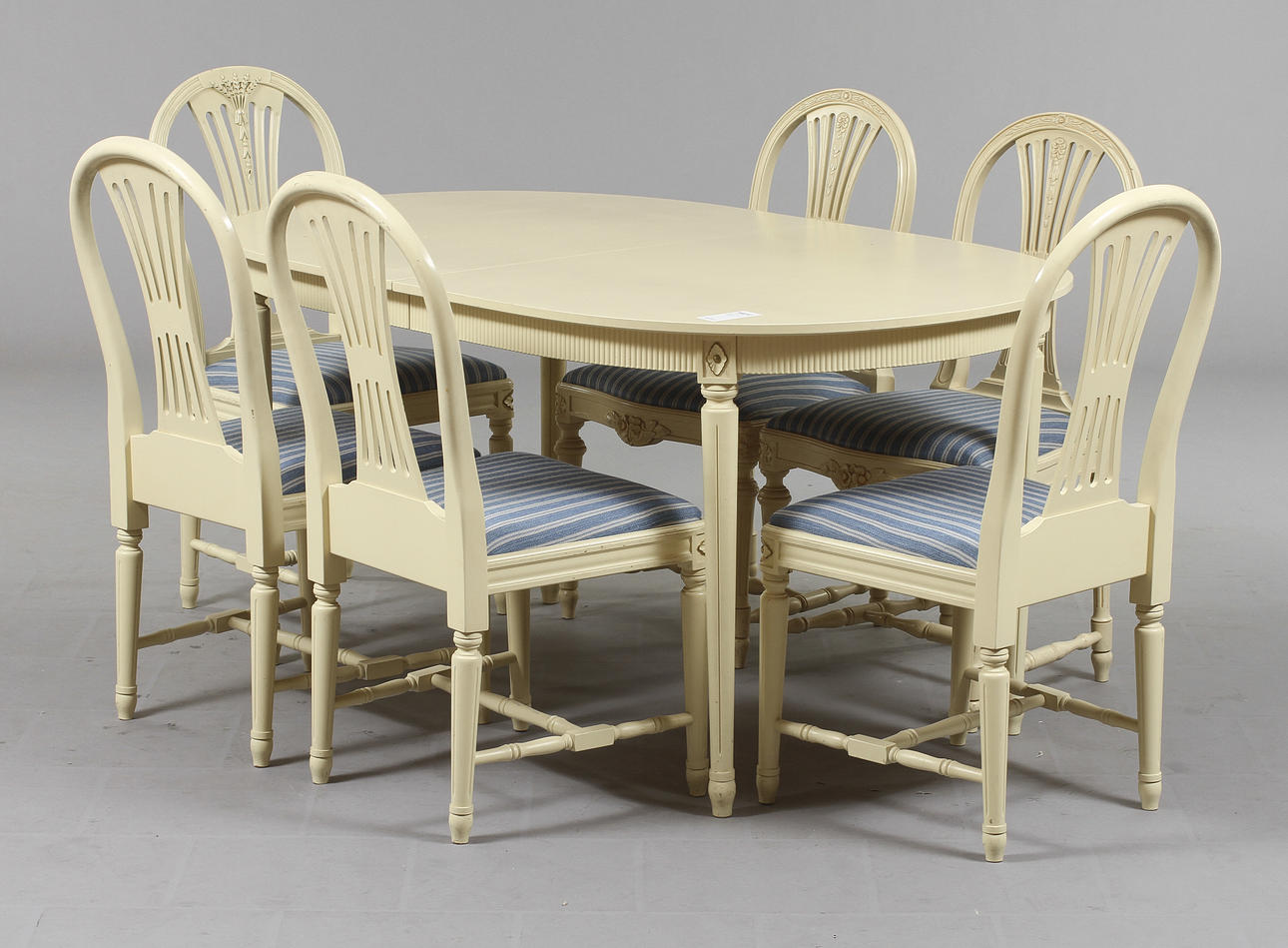 MATGRUPP, 9 delar, gustaviansk stil, 1900-tal.