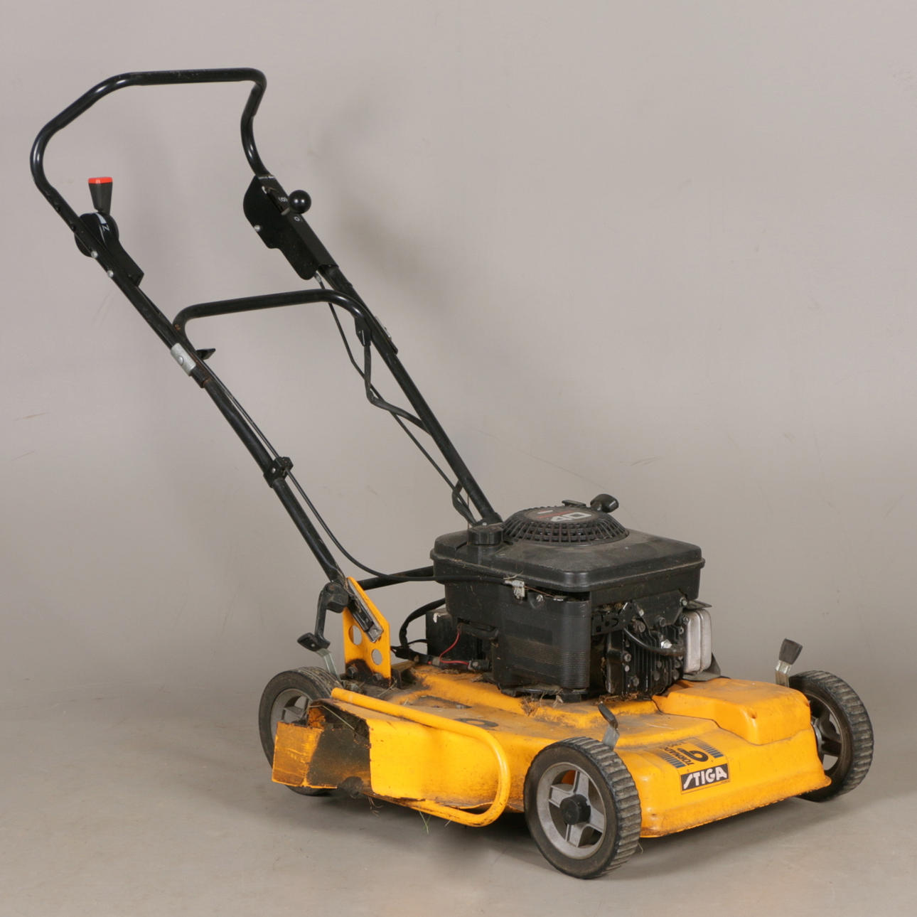 GRÄSKLIPPARE, "Tornado 540 E", Stiga.