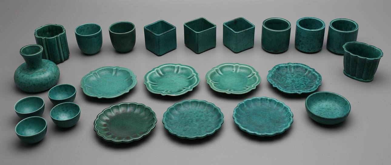 PARTI KERAMIK, 23 delar, möjligen Wilhelm Kåge.