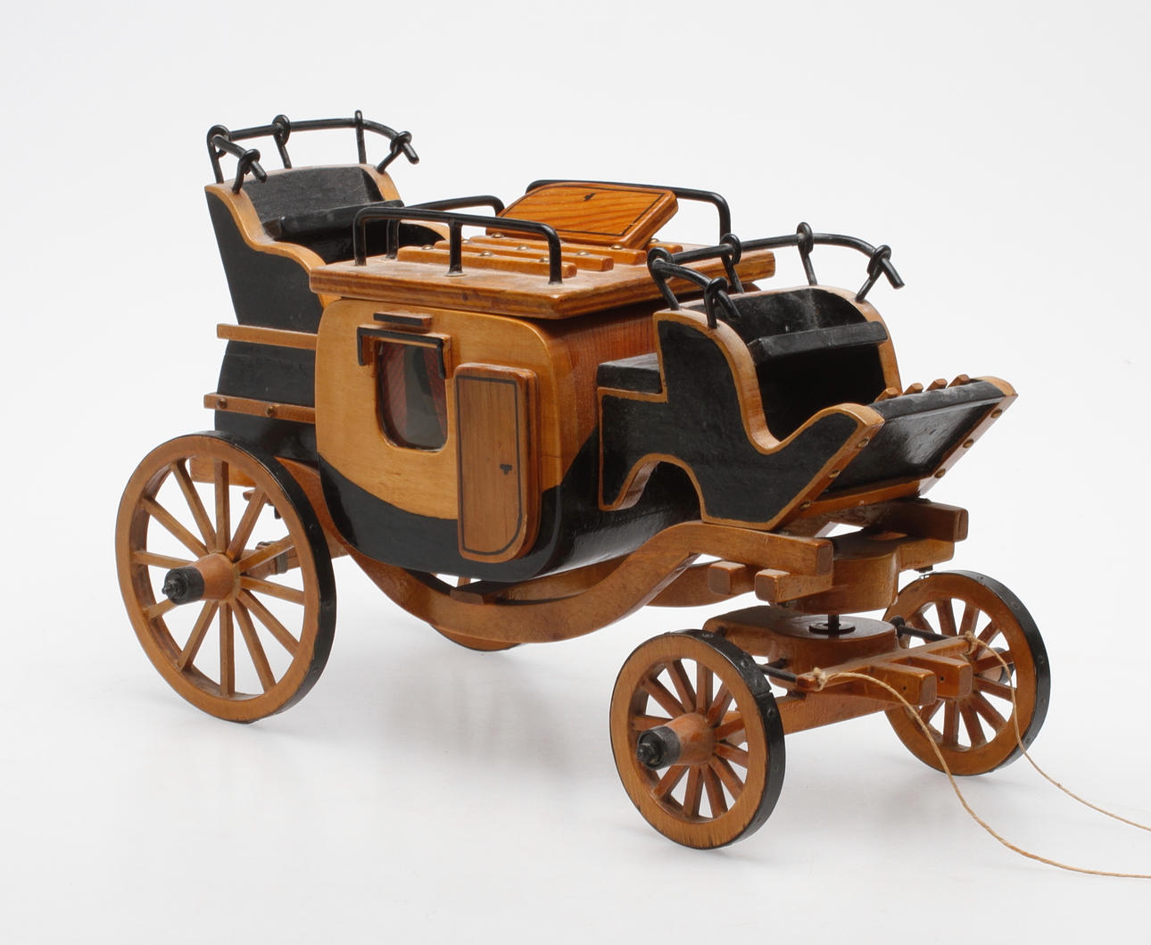 LEKSAK, droska, trä, 1900-tal.