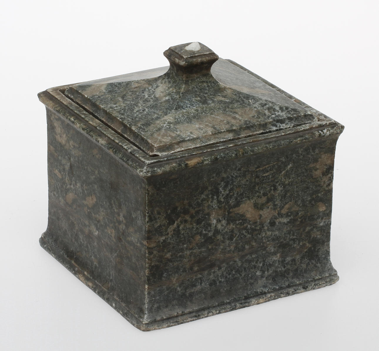 TOBAKSBURK, kolmårdsmarmor, 1800-tal.