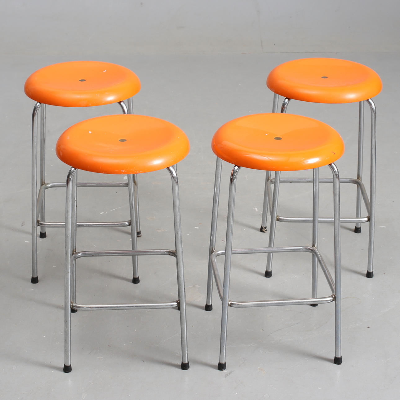 PALLAR, fyra st. retro, orange plast.