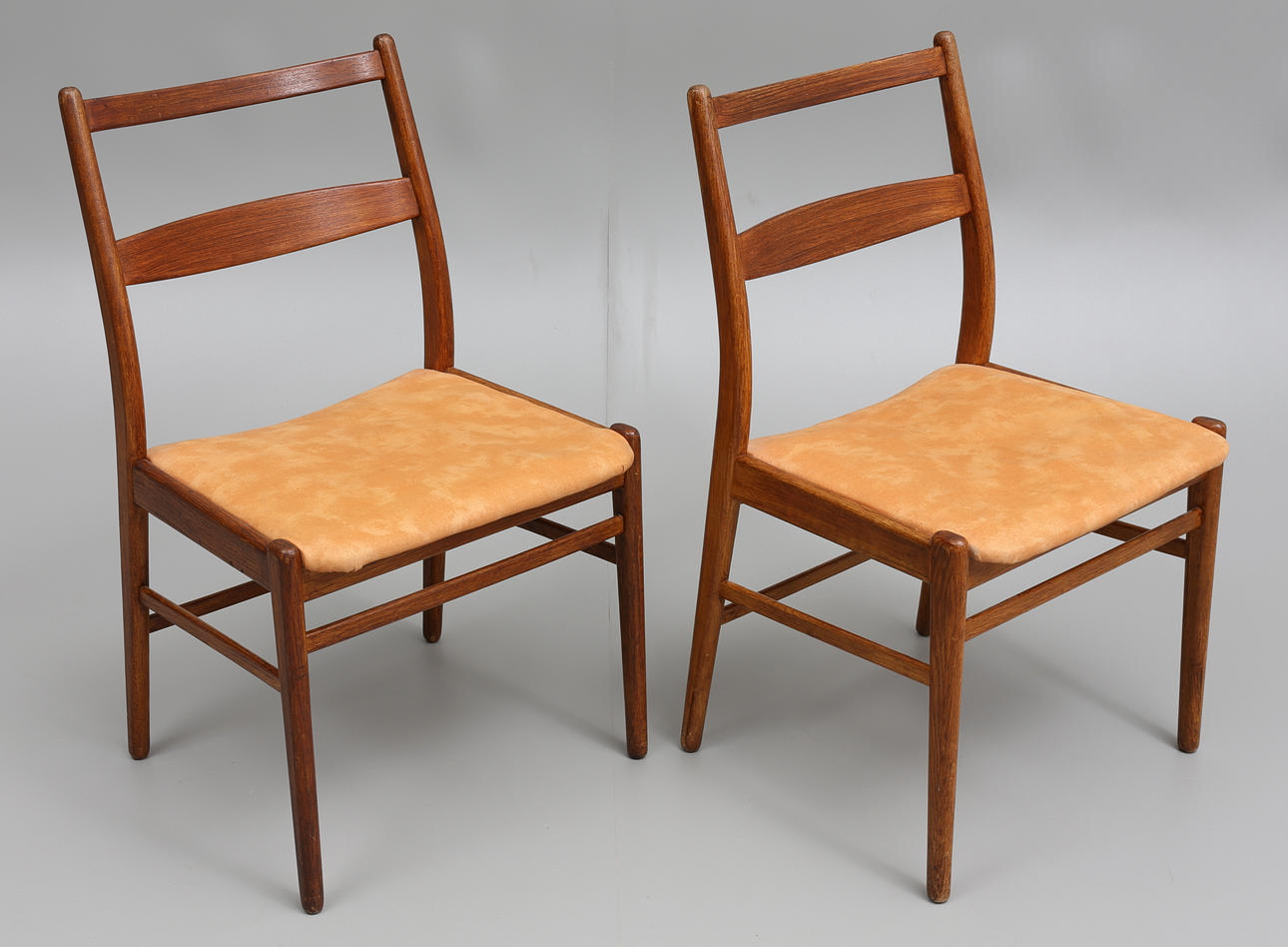 YNGVE EKSTRÖM. STOLAR, 2 st, "Minett".