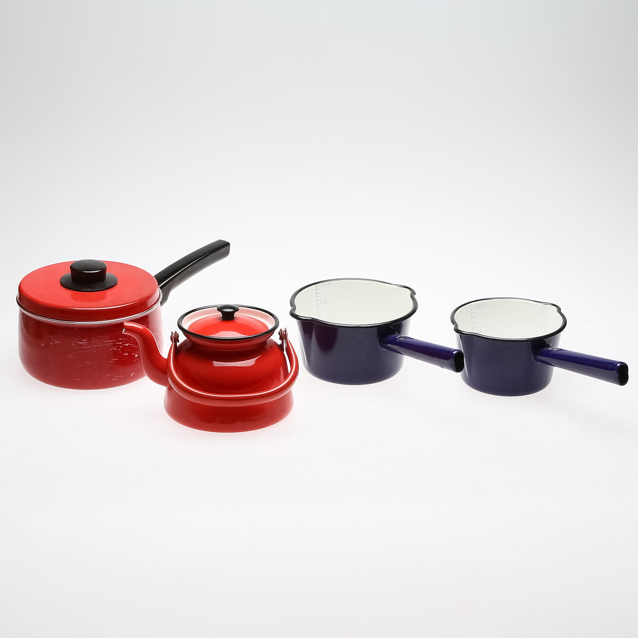 EMALJFÖREMÅL, 4 delar, Kockums.