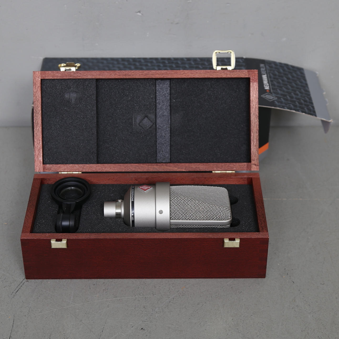 MIKROFON, TLM 103, Neumann.