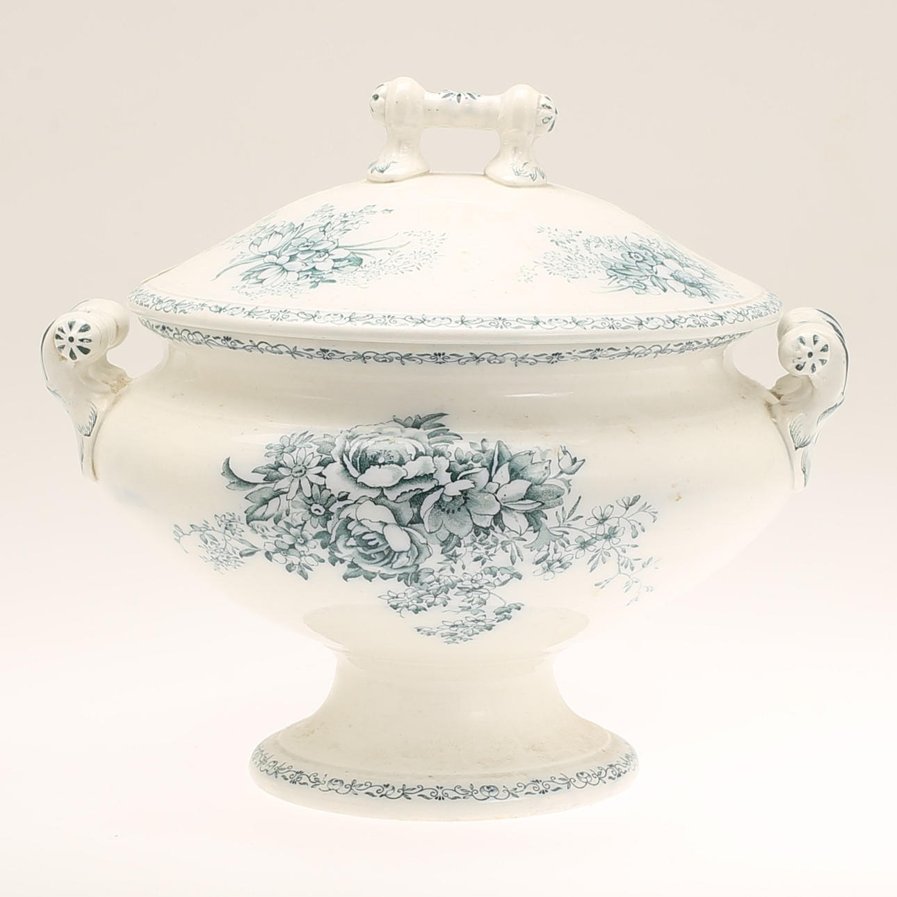gustavsberg＊BALTIC＊Antique Casserole・* A Selection from The Gustavsberg Collection | NOBA Nordic Baltic