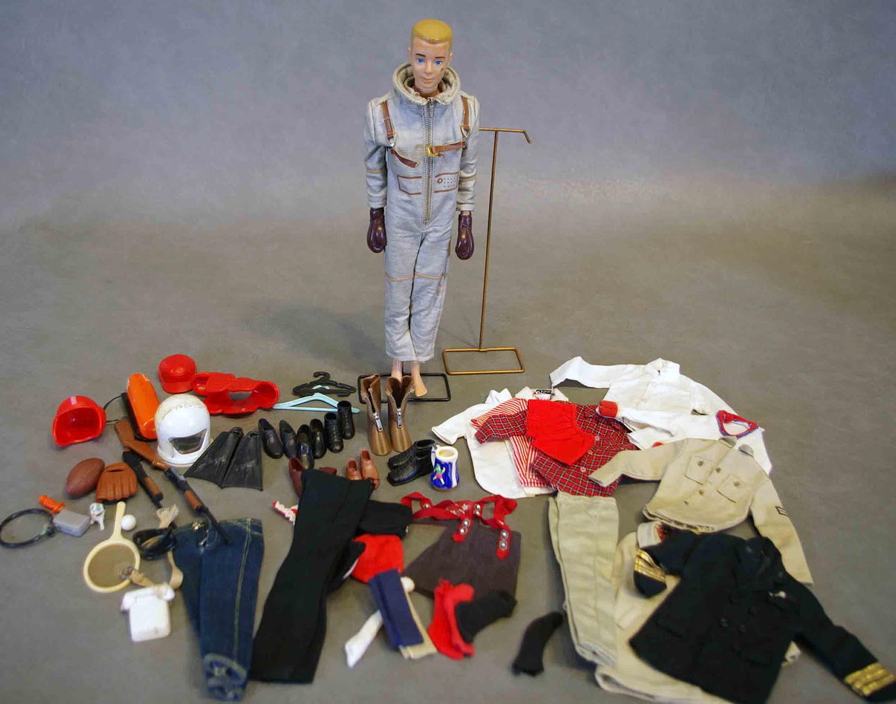 KENDOCKA, Mattel, med tillbehör.