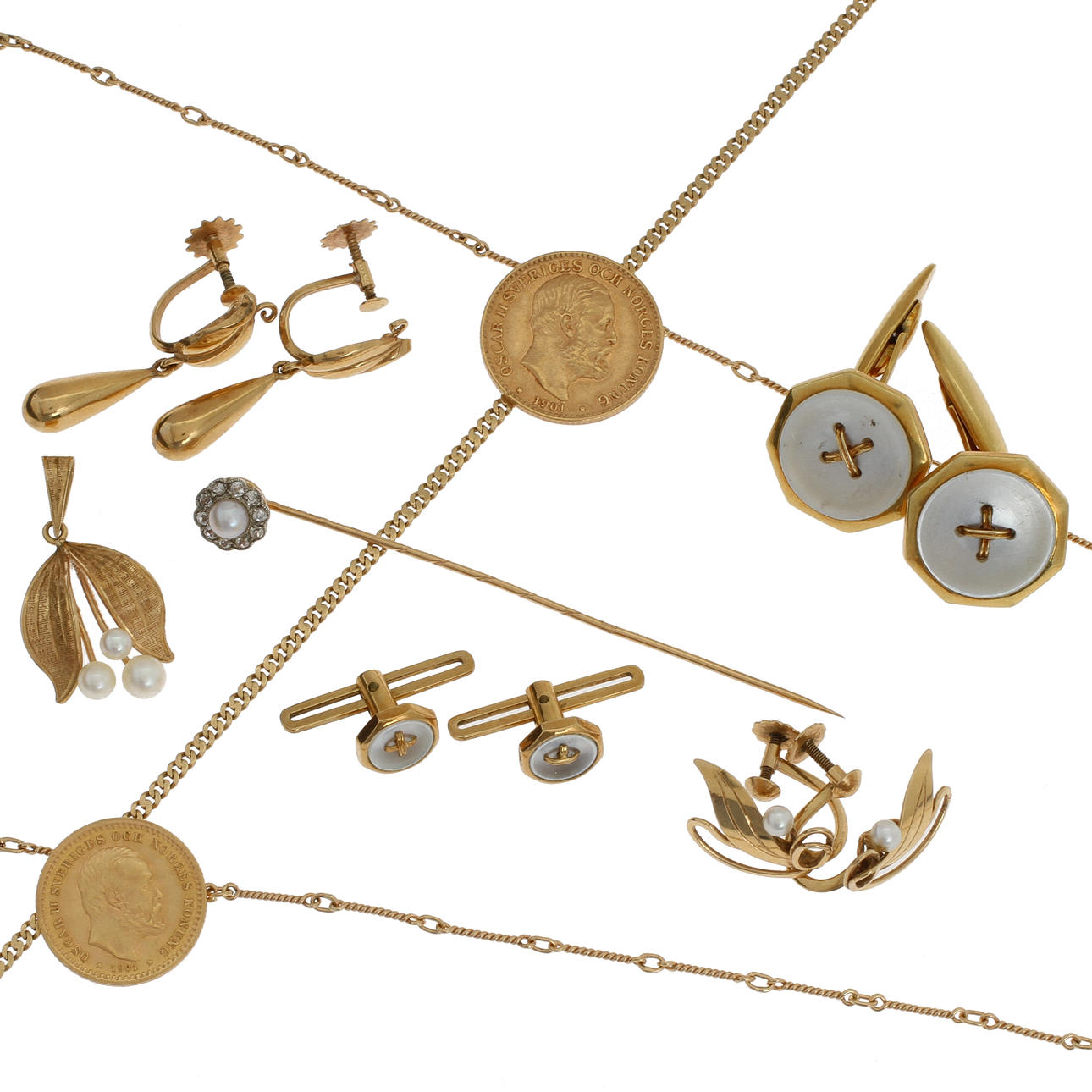 SMYCKEN OCH MYNT, 18k guld, 14 delar, ca 27,5 gram brutto.