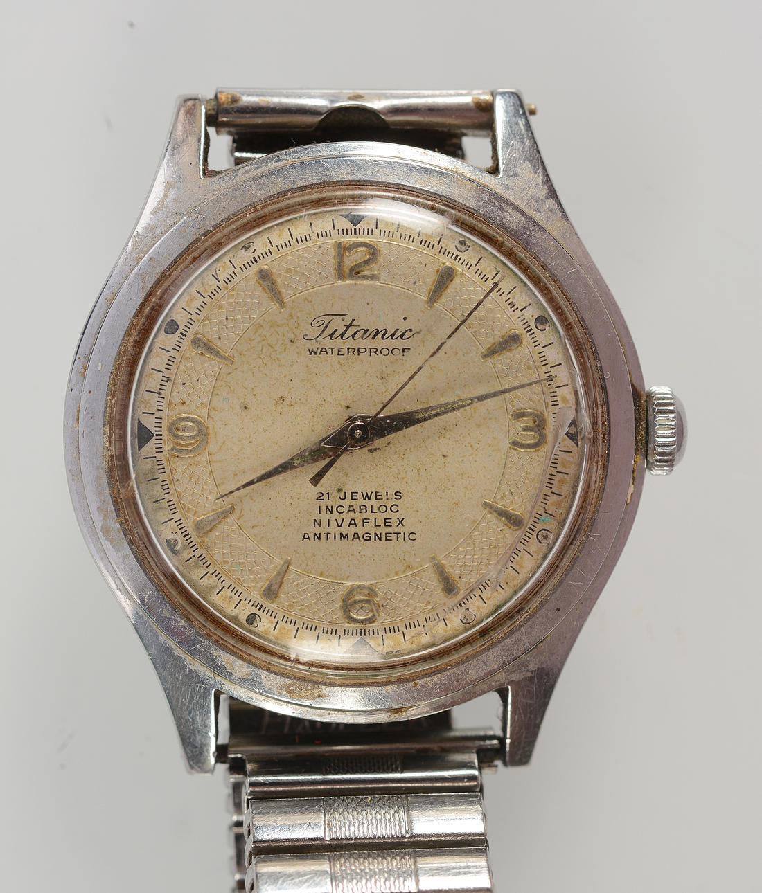 MIESTEN RANNEKORU, Titanic.