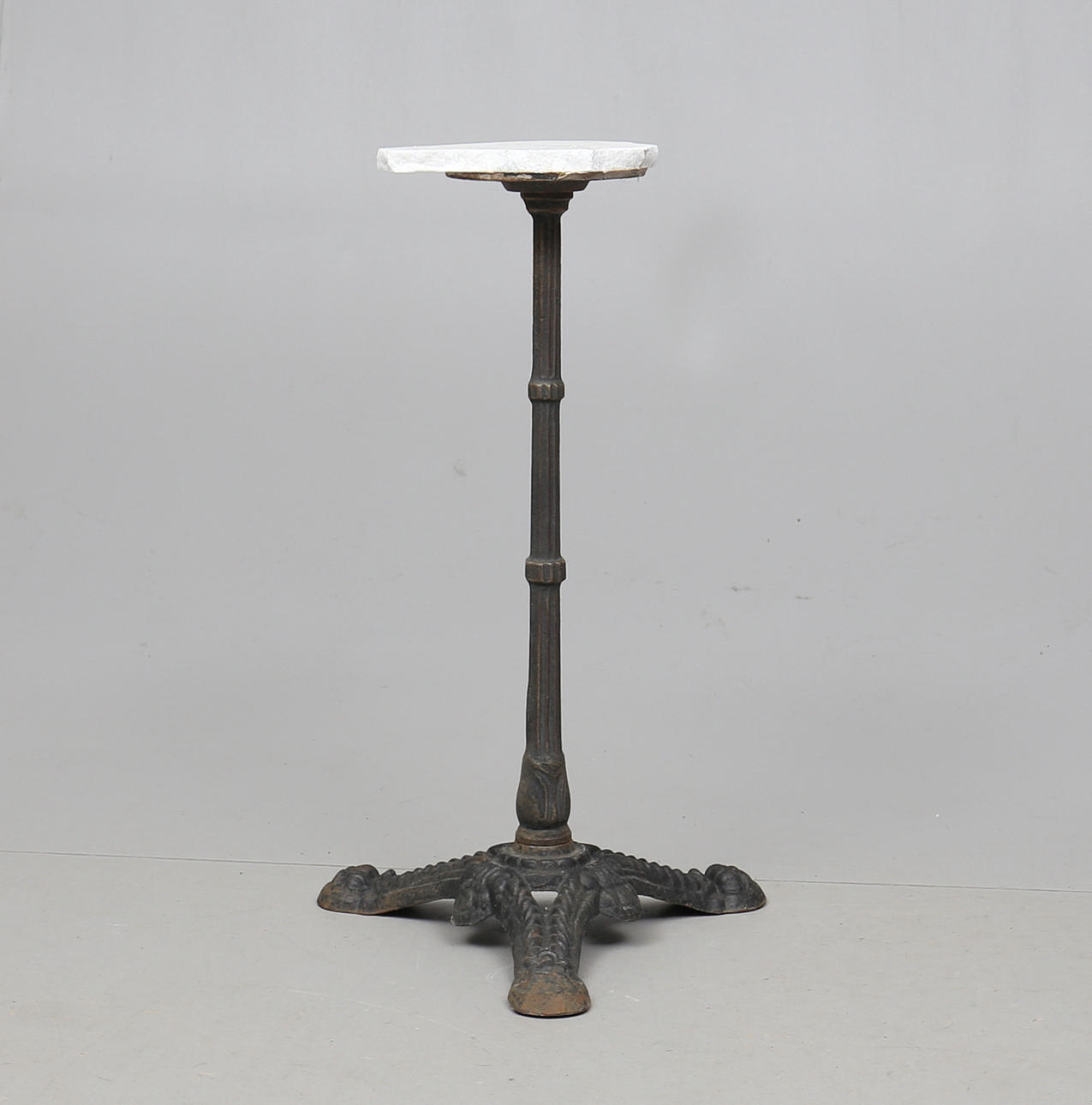 TISCH, Gusseisen, 20. Jahrhundert.