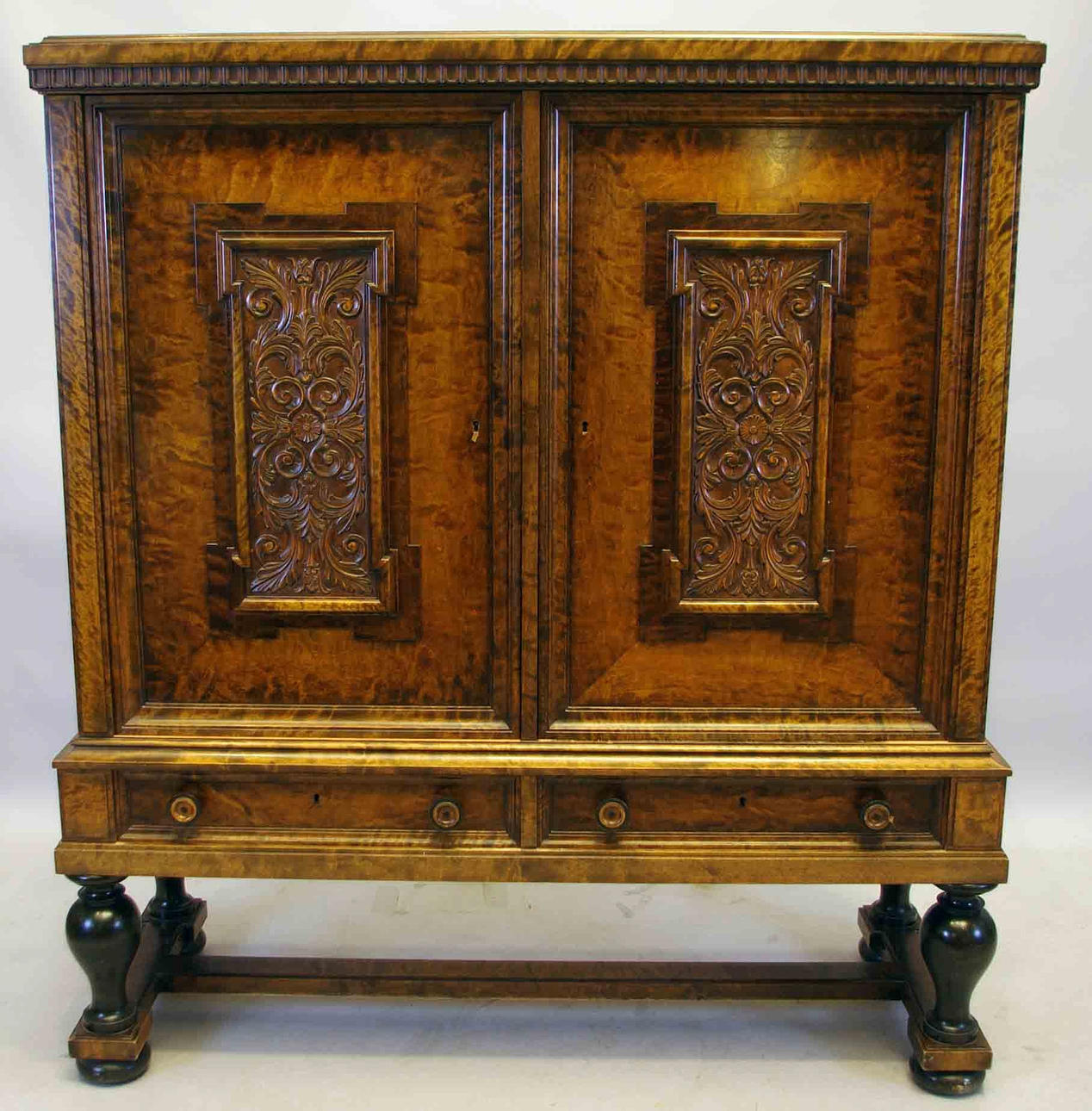 MATSALSSKÅP, björk.